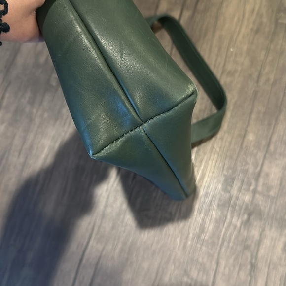 J.W. Hulme Leather Wine Tote Carrier, Holds Two Wine or Liquor Bottles, Green - Picture 8 of 12